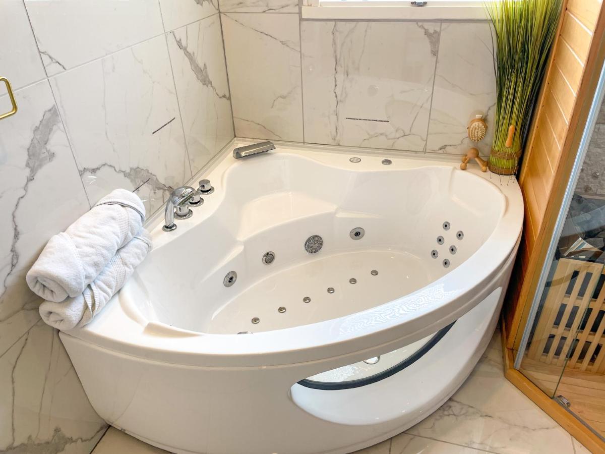 Votre Escale Boule D Or Sauna & Spa Niort Exterior photo